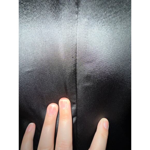 Halston Black Asymmetric Cowl Neck Top/Tunic Womens Medium New With Tags - Picture 5 of 7